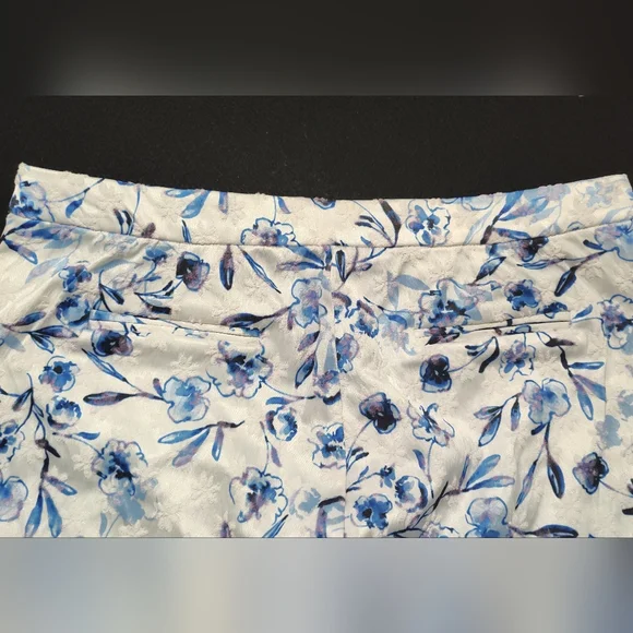 Karl Lagerfeld Women's White Blue Floral Jacquard Print Pants Slacks Size 10 - Picture 8 of 12